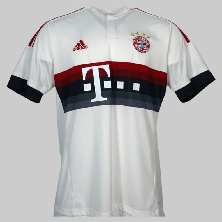 Bayern Munich 2015/2016 Away Shirt