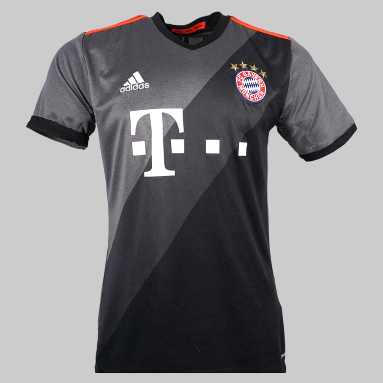 Bayern Munich 2016/2017 Away Shirt